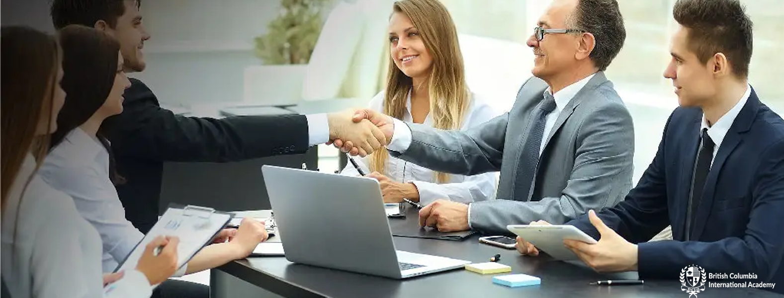 we provide the best  office secretarial course training programme      course training      classes in abudhabi dubai sharjah ajman | UAE. the ai integrated training classes conducted by well experienced trainers